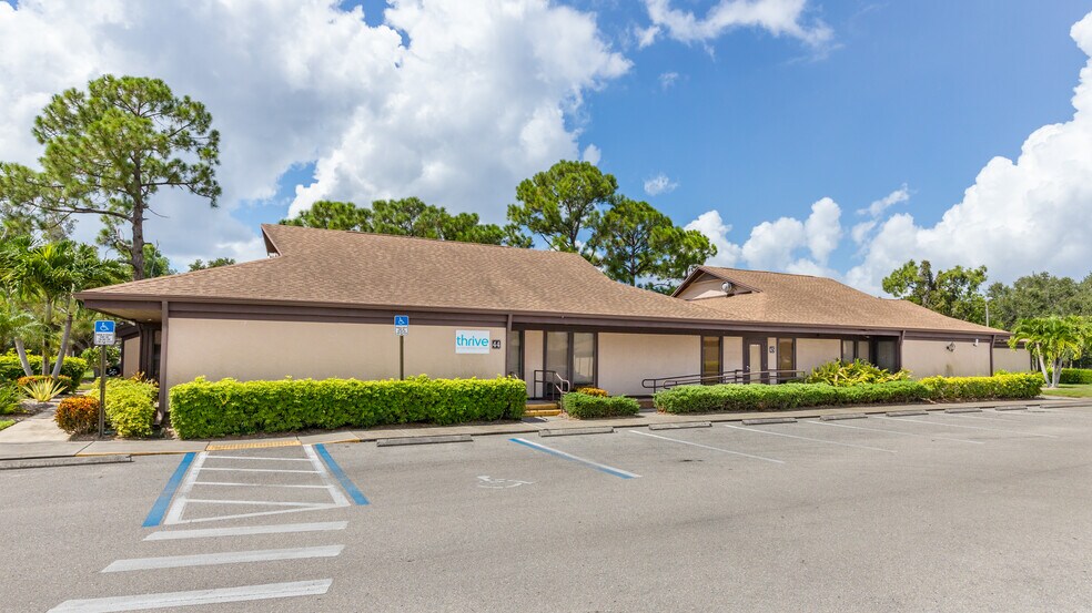 More Photos Of 12734 Kenwood Ln, Fort Myers Medical For Lease