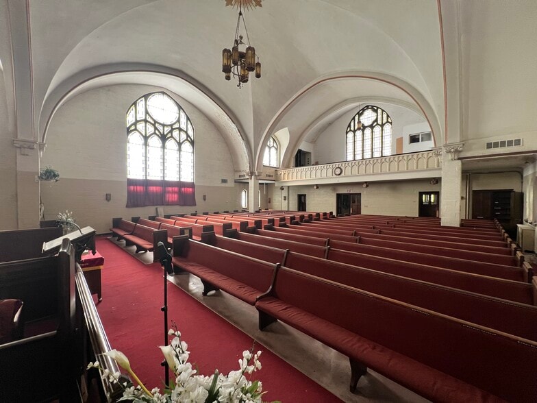 More Photos Of 9500 Stoepel St, Detroit Religious Facility For Sale