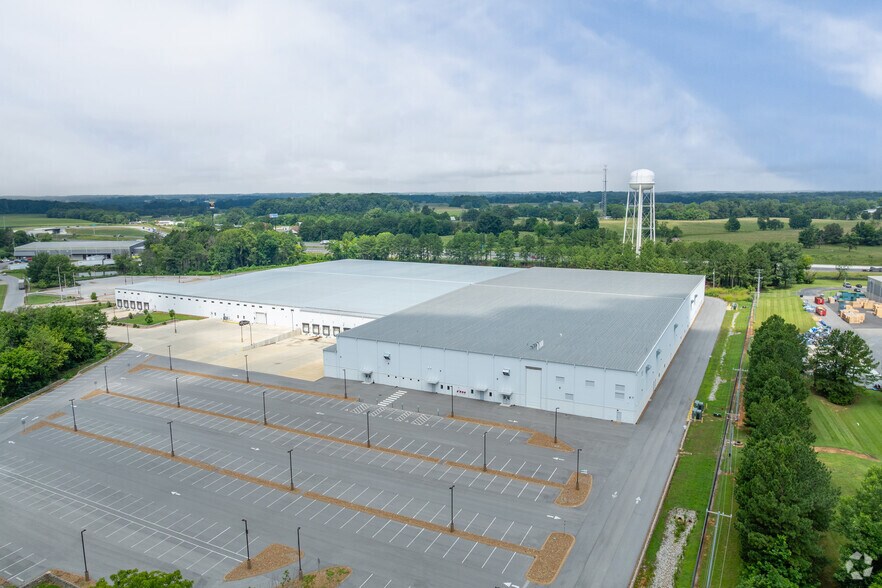 More Photos Of 3150 Barry Dr, Portland Manufacturing For Sale