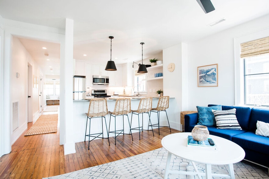 More Photos Of 112 Cape Fear Blvd, Carolina Beach Freestanding For Sale