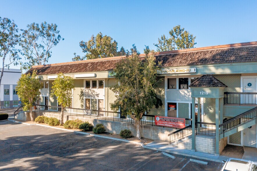 More Photos Of 1203 W Imperial Hwy, Brea Unknown For Lease