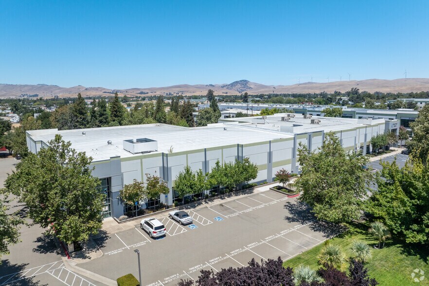 More Photos Of 5860 Las Positas Rd, Livermore Warehouse For Lease