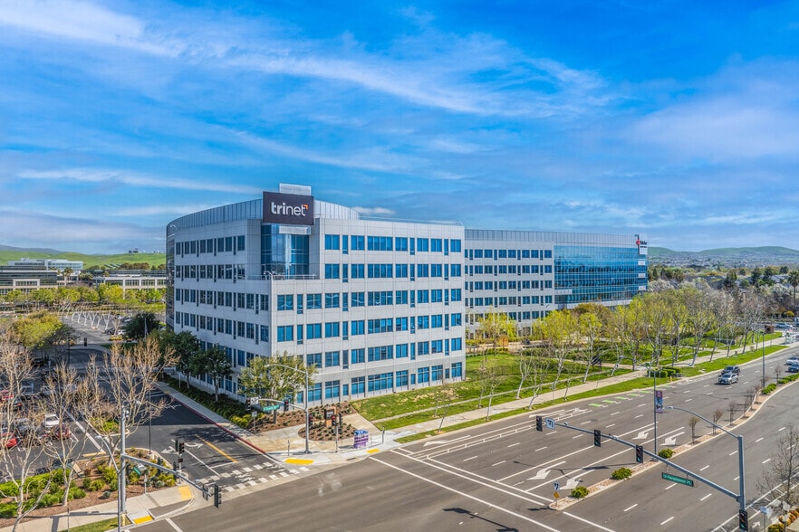 More Photos Of 1 Park Pl, Dublin Office For Lease