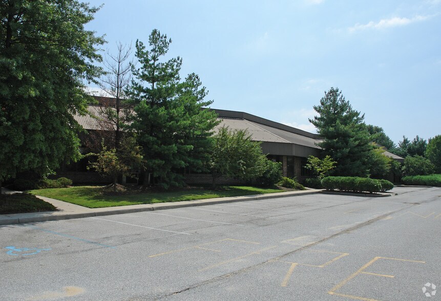More Photos Of 118 Lukens Dr, New Castle Unknown For Lease