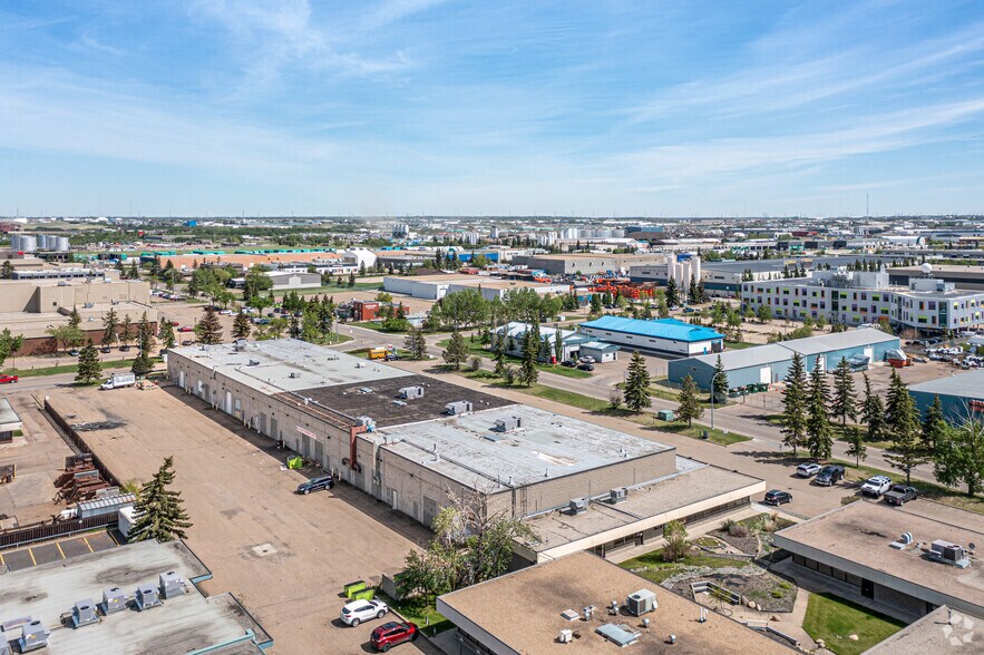 More Photos Of 4900-4990 93 Av NW, Edmonton Flex For Sale