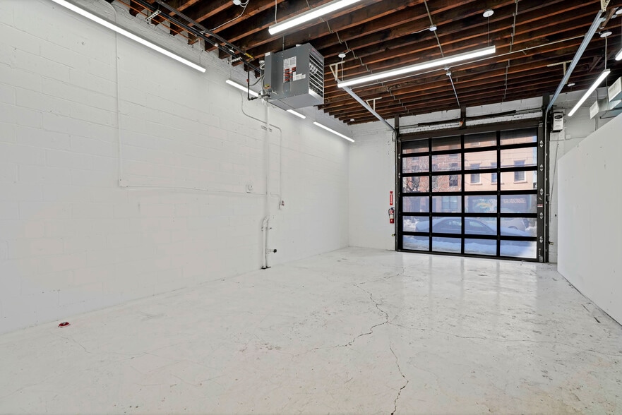 More Photos Of 219 Van Brunt St, Brooklyn Auto Repair For Sale