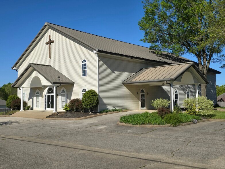 More Photos Of 7540 Davidson Rd, Olive Branch Religious Facility For Lease