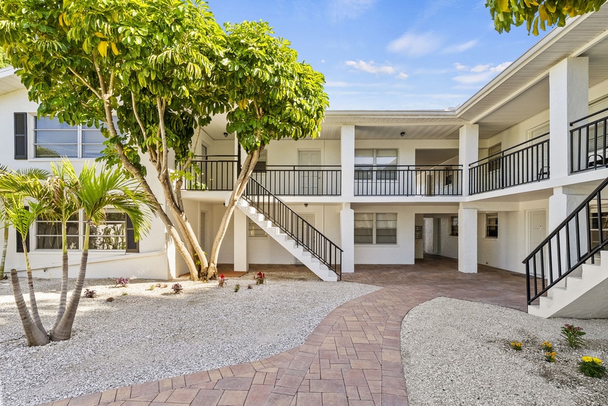Primary Photo Of 3036 6th Ave N, Saint Petersburg Apartments For Sale