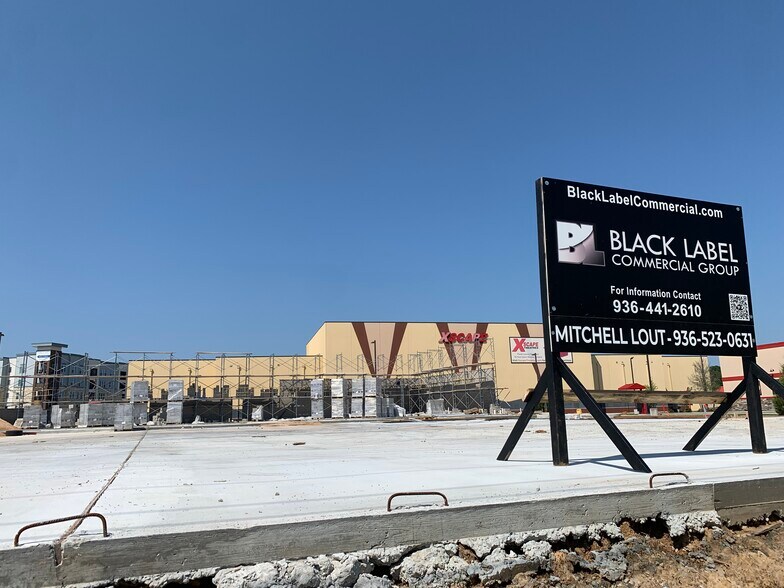 More Photos Of 4854 FM 1488, Magnolia Storefront For Lease