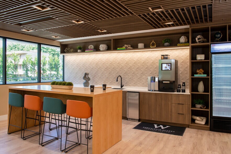 More Photos Of 21515 Vanowen St, Canoga Park Coworking Space