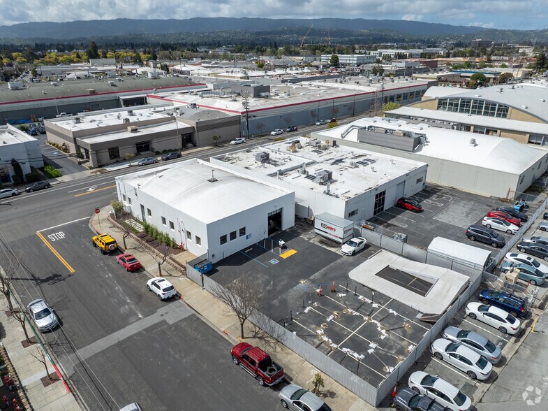 More Photos Of 730 Broadway, Redwood City Research And Development For Lease
