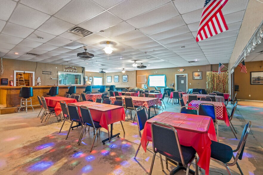 More Photos Of 5810 US Highway 259 N, Naples Freestanding For Sale