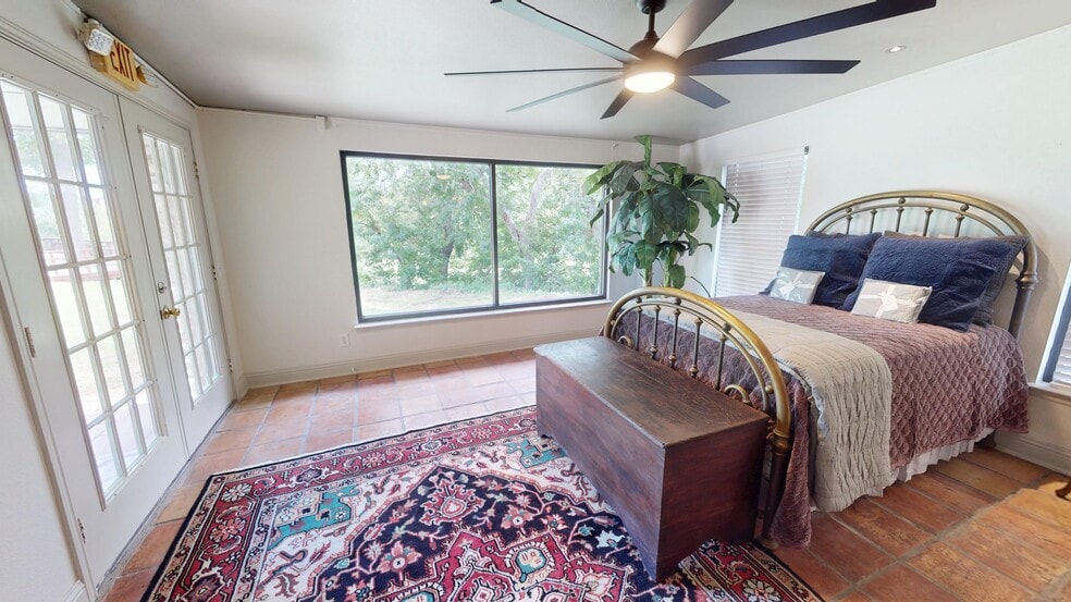 More Photos Of 1801 Uhland Rd, San Marcos Lodge Meeting Hall For Sale