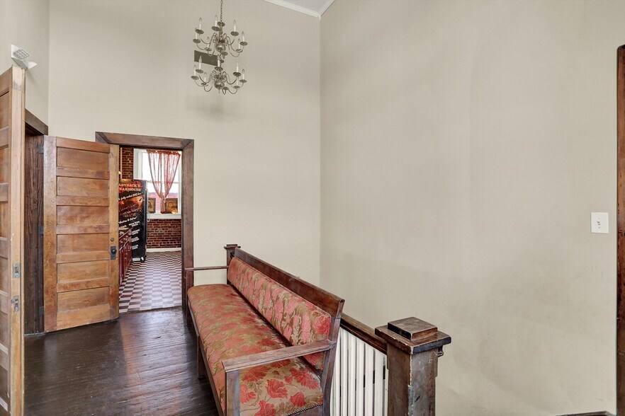 More Photos Of 111 S Walnut St, Edinburgh Theater Concert Hall For Sale