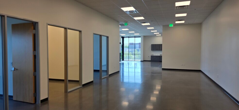 More Photos Of 8817 E Pecos Rd, Mesa Warehouse For Lease