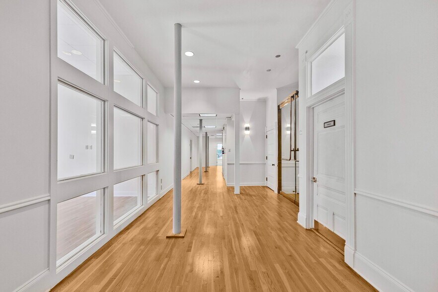 More Photos Of 620 Congress Ave, Austin Office For Lease