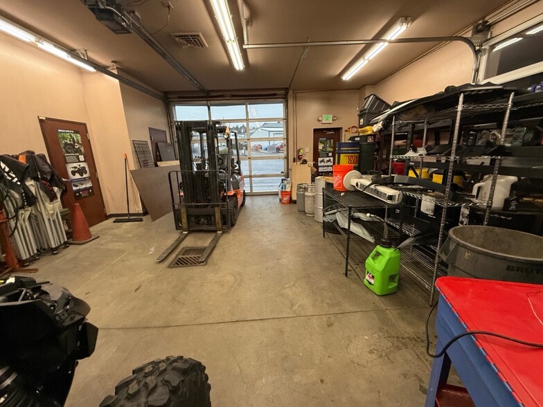 More Photos Of 3031 Gs Center Rd, Wenatchee General Retail For Sale