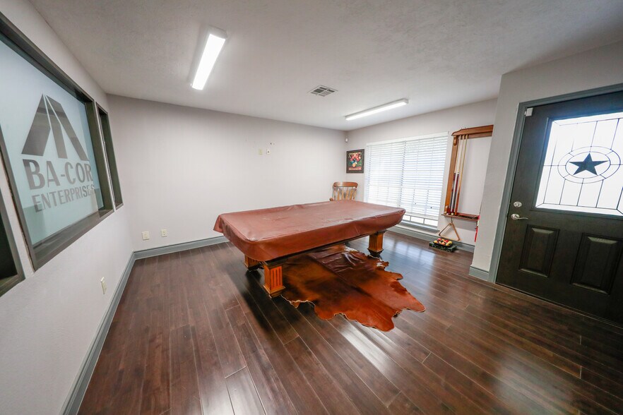 More Photos Of 3339 Marks Rd, Houston Warehouse For Sale