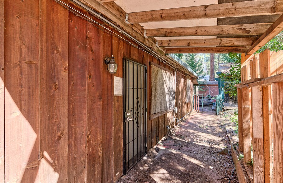 More Photos Of 6022 Pony Express Trl, Pollock Pines Freestanding For Sale