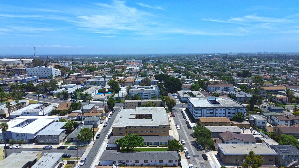 More Photos Of 3245 E Wilton St, Long Beach Apartments For Sale