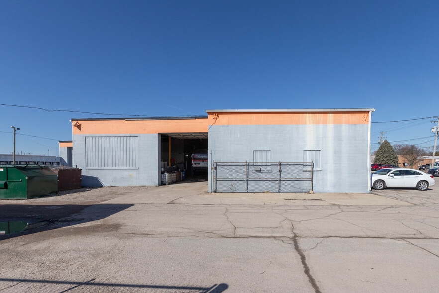 More Photos Of 2660 Hawcreek Blvd, Columbus Warehouse For Sale