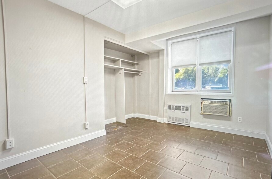 More Photos Of 2325 Bell Blvd, Flushing Apartments For Sale