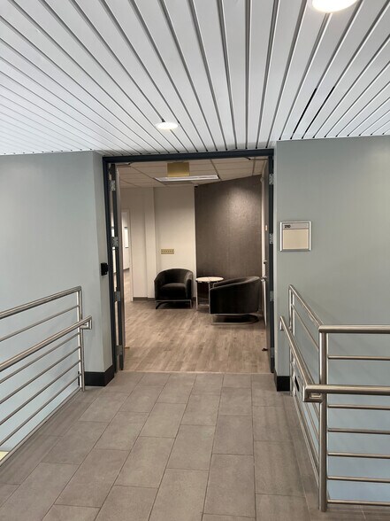 More Photos Of 3333 W Commercial Blvd, Fort Lauderdale Medical For Sale