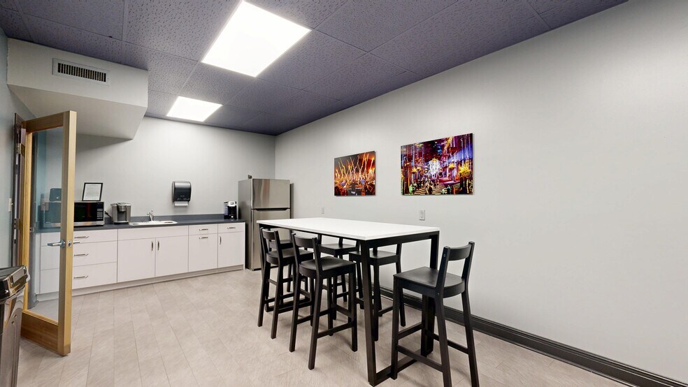 More Photos Of 99 6th St SW, Winter Haven Office For Lease