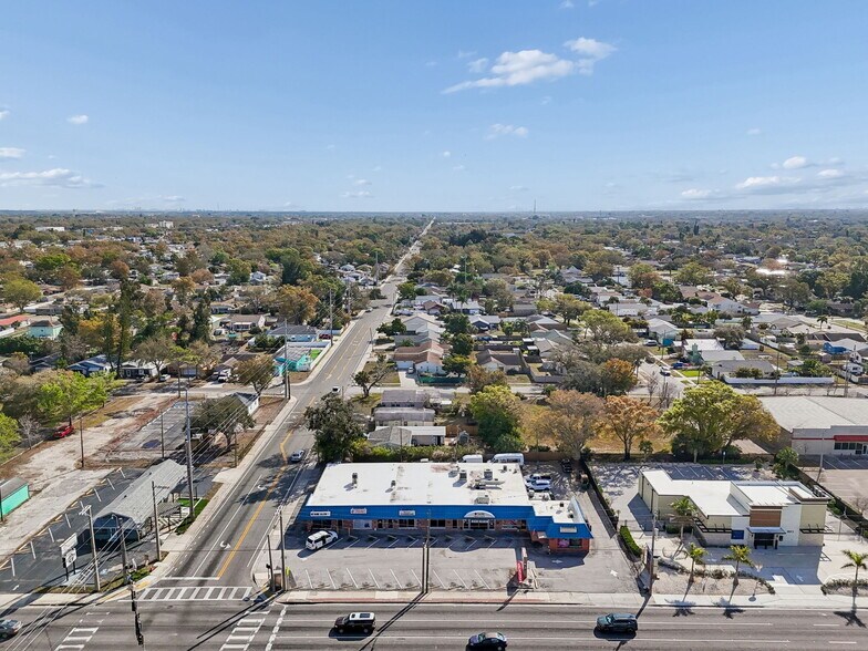 More Photos Of 6945-6995 66th St N, Pinellas Park General Retail For Sale