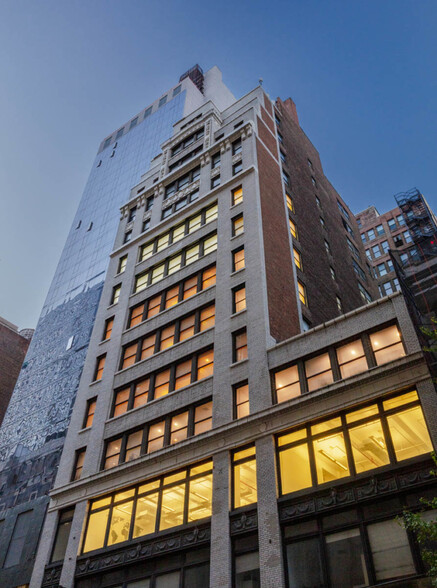 Primary Photo Of 32 W 39th St, New York Loft Creative Space For Sale