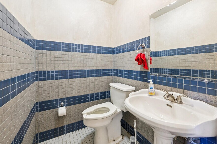 More Photos Of 5560 Boscell Common, Fremont Warehouse For Sale