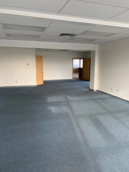 More Photos Of 2101 Grand Ave, Billings General Retail For Lease