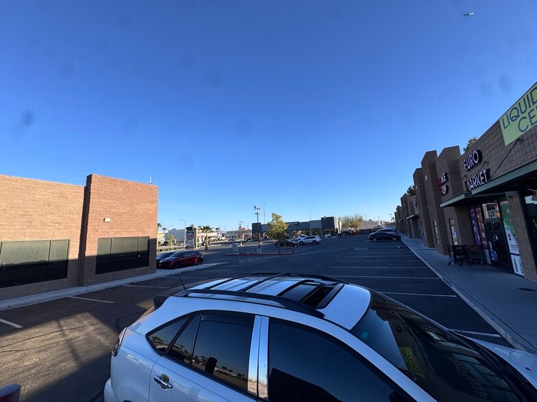 More Photos Of 6015 S Rainbow Blvd, Las Vegas Storefront Retail Office For Sale