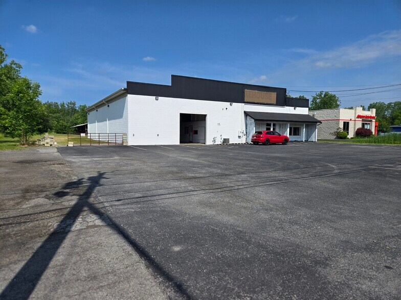 More Photos Of 9170 Transit Rd, East Amherst Warehouse For Sale