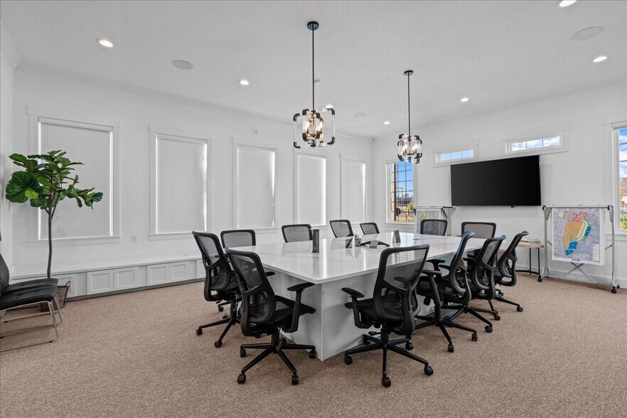 More Photos Of 100 Inman Rd, Lyman Office For Sale