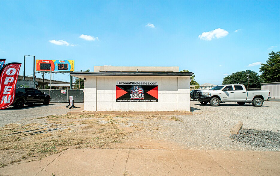 Primary Photo Of 1312 13th St, Wichita Falls Office For Sale