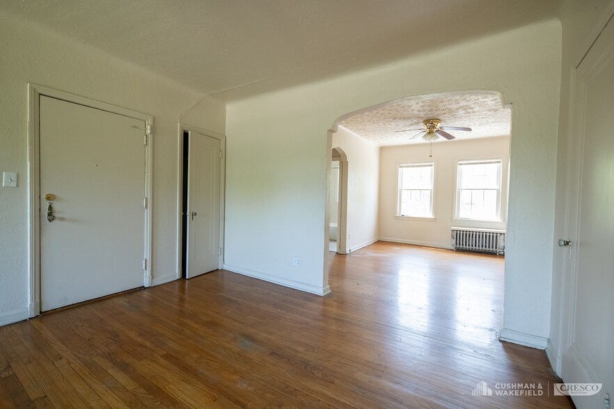 More Photos Of 3016 S Moreland Blvd, Cleveland Multifamily For Sale