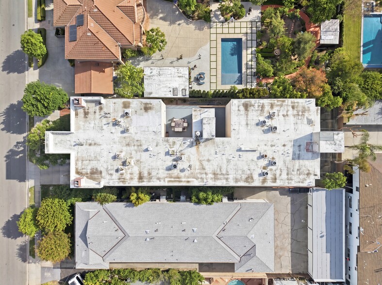 More Photos Of 4303 Cedros Ave, Sherman Oaks Apartments For Sale