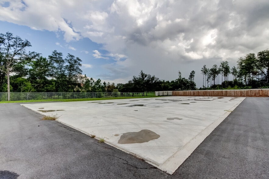 More Photos Of 921 E Norvell Bryant Hwy, Hernando Self Storage For Sale