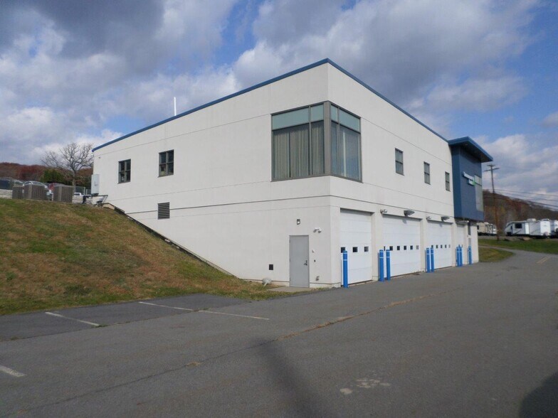 More Photos Of 1401 N Keyser Ave, Scranton Office For Sale