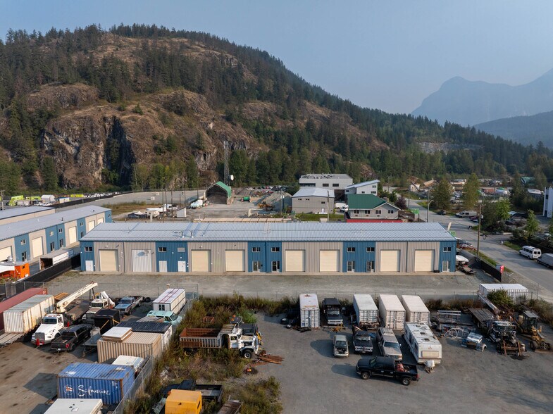 More Photos Of 7341 Industrial Way, Pemberton Distribution For Lease