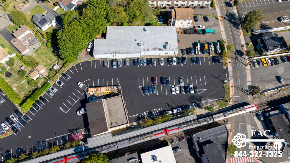 More Photos Of 20 Crescent St, Stamford Warehouse For Lease