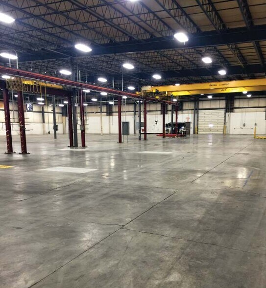 More Photos Of 892 Callendar Blvd, Painesville Manufacturing For Sale