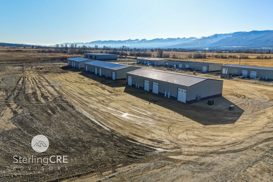 More Photos Of 422 Industry Loop, Stevensville Manufacturing For Lease