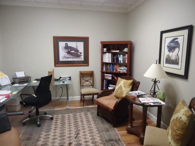 More Photos Of 9015 Americana Rd, Vero Beach Medical For Lease