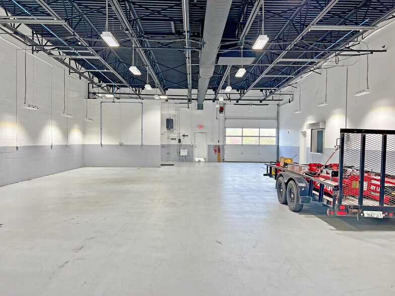 More Photos Of 501 Salem Pl, Fairview Heights Auto Dealership For Sale