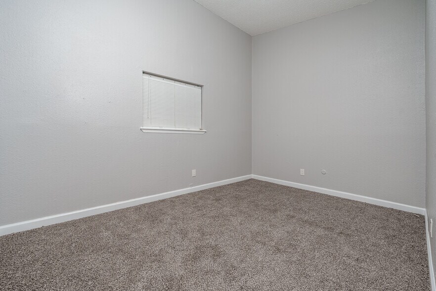 More Photos Of 10518 Heizer Dr, Corpus Christi Apartments For Sale