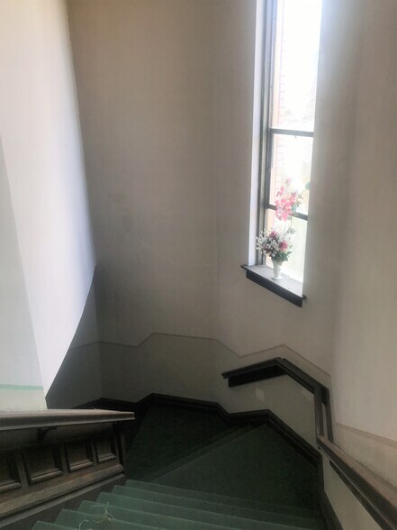 More Photos Of 329 E Moody Ave, New Castle Religious Facility For Sale