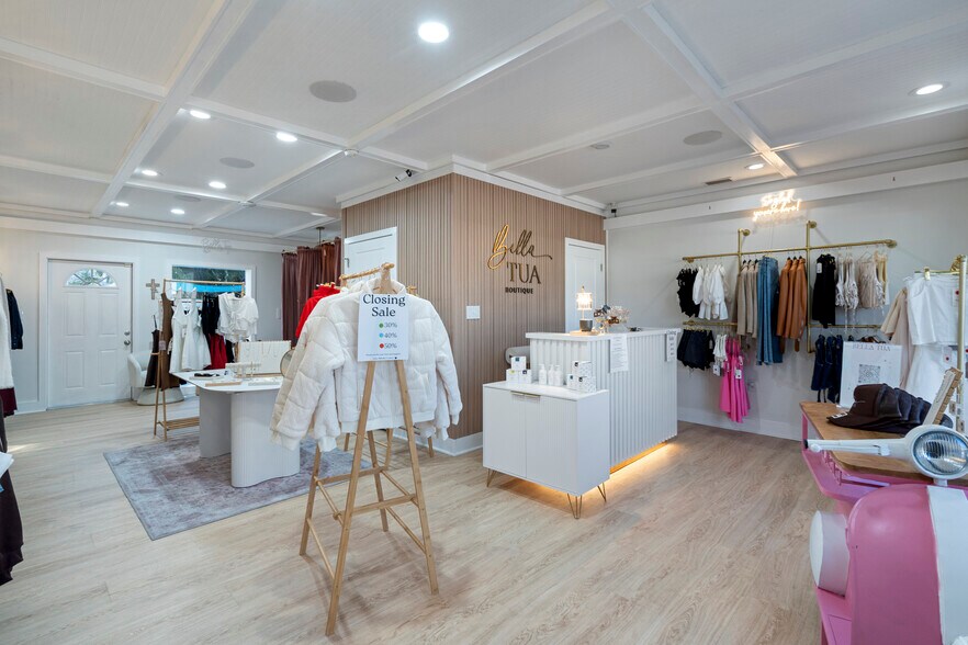 More Photos Of 599 Sherwood Ave, Satellite Beach General Retail For Lease