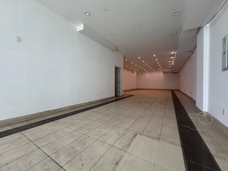 More Photos Of 28-25 Steinway St, Astoria Storefront Retail Residential For Lease